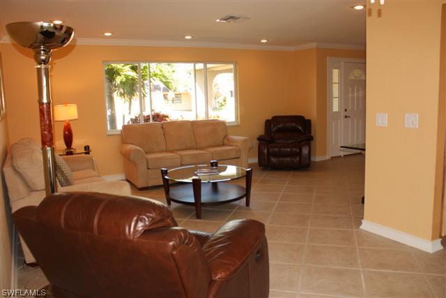 1109 Dana Ct., Marco Island, FL 34145