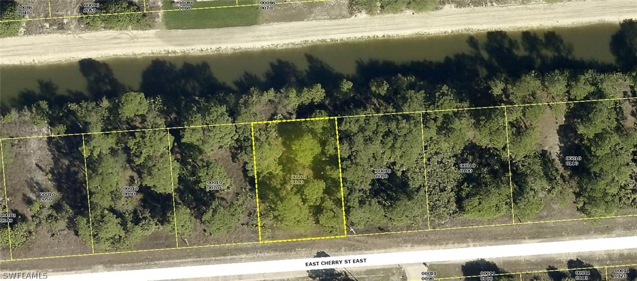 1217 Cherry St., Lehigh Acres, FL 33974