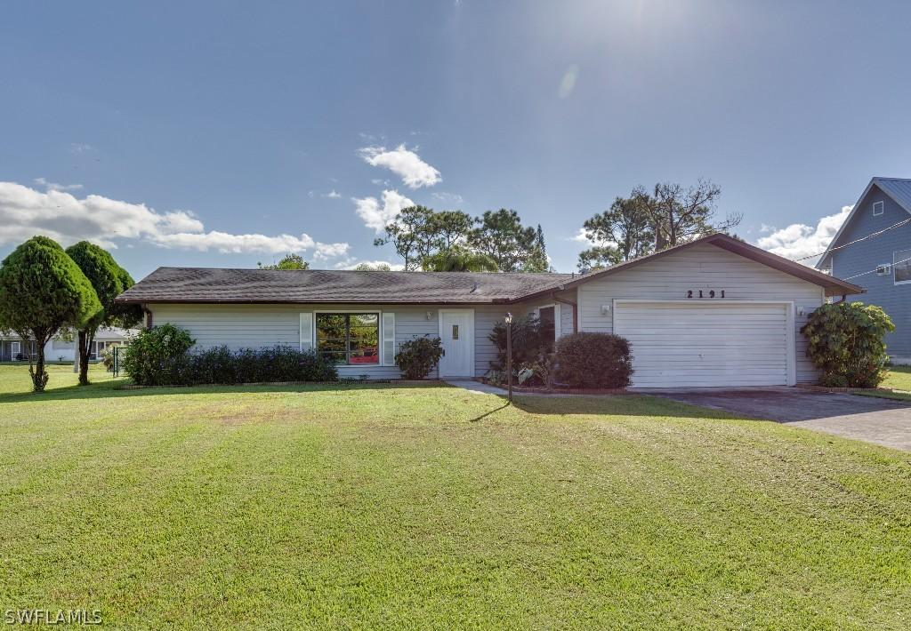 2191 Waylife Ct., Alva, FL 33920