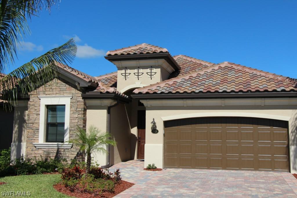 2926 Aviamar Cir., Naples, FL 34114