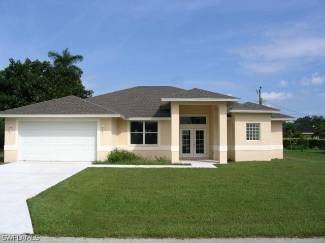 307 Inman St., Lehigh Acres, FL 33936