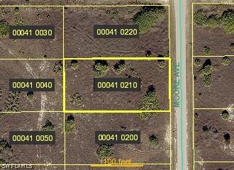 1517 Moore Ave., Lehigh Acres, FL 33972