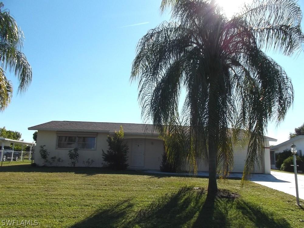 1704 Ridgecrest St., Lehigh Acres, FL 33936