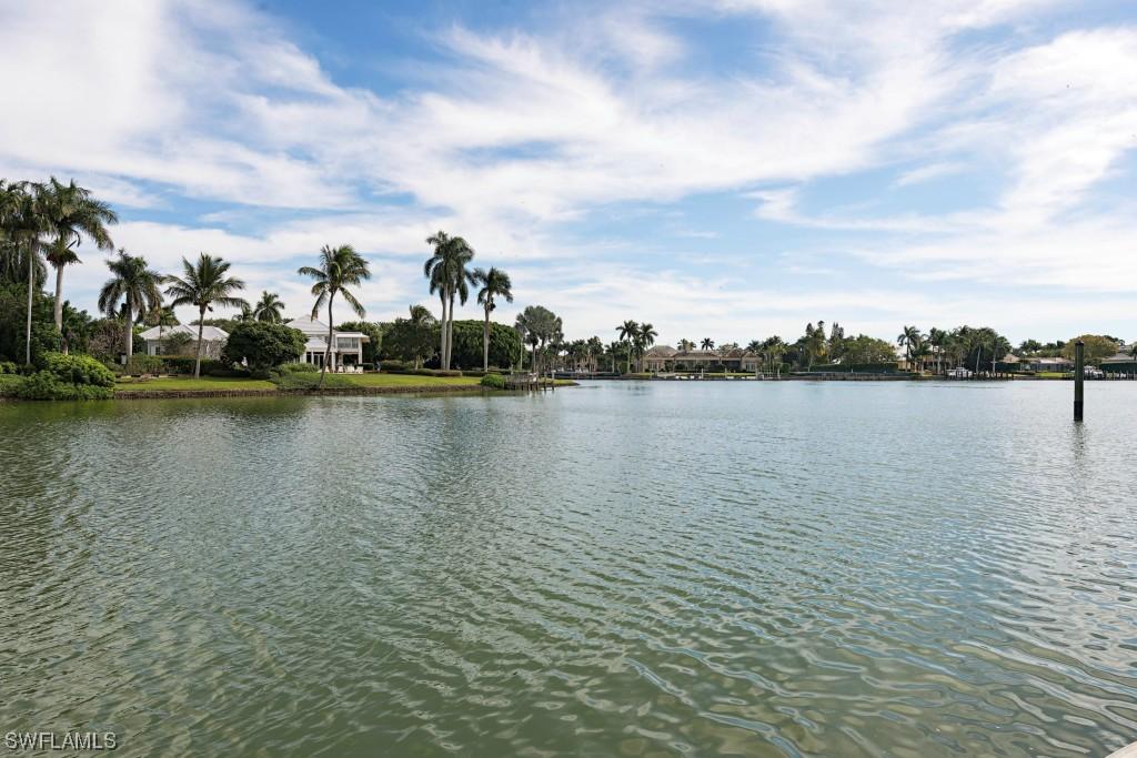 3675 Fort Charles Dr., Naples, FL 34102