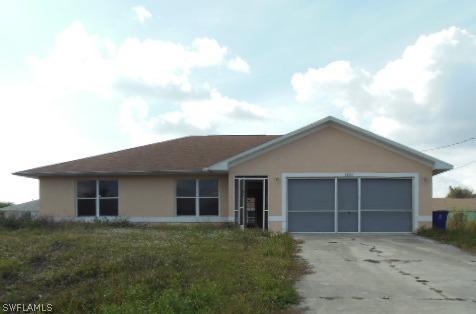 1119 Cassin Ave., Lehigh Acres, FL 33971