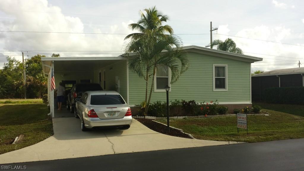 13 Grosbeak Ln., Naples, FL 34114