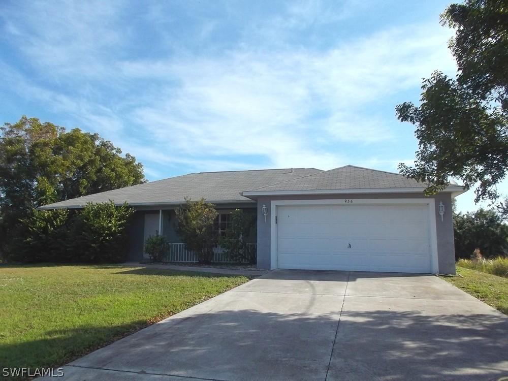 956 Alabama Rd., Lehigh Acres, FL 33974