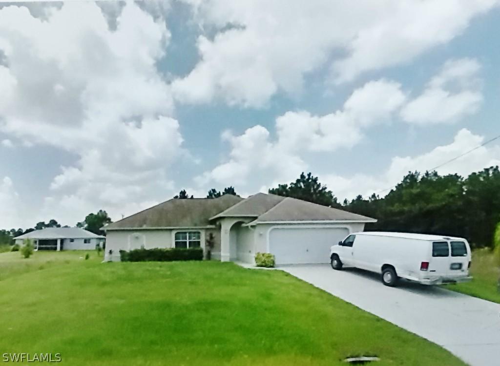 846 Palomino St., Lehigh Acres, FL 33974