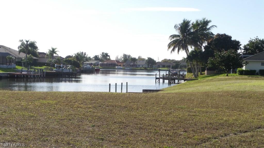 410 SE 26th Ter., Cape Coral, FL 33904