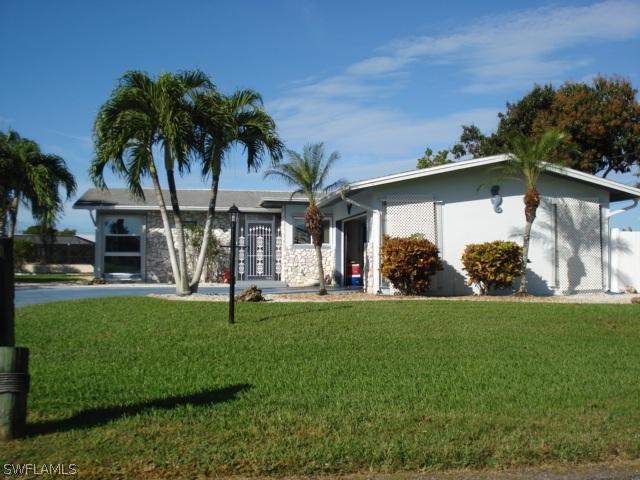 3014 SE 17th Pl., Cape Coral, FL 33904