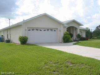 802 Fred Ave., Lehigh Acres, FL 33971