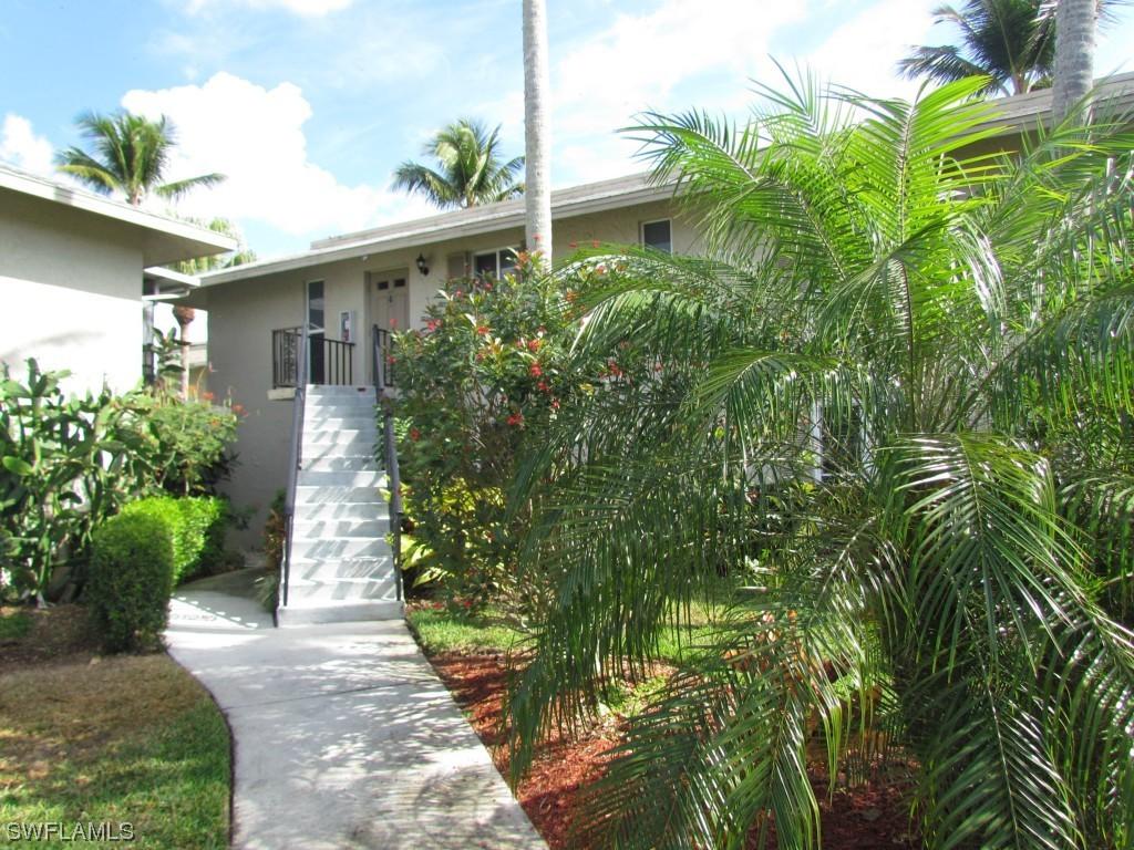 263 Palm Dr. #4, Naples, FL 34112