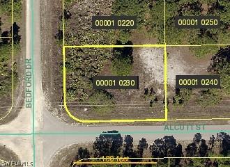 711 Bedford Dr., Lehigh Acres, FL 33974