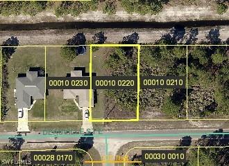 1139 Deauville St., Lehigh Acres, FL 33974