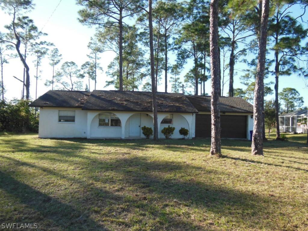 719 Richmond Ave., Lehigh Acres, FL 33972