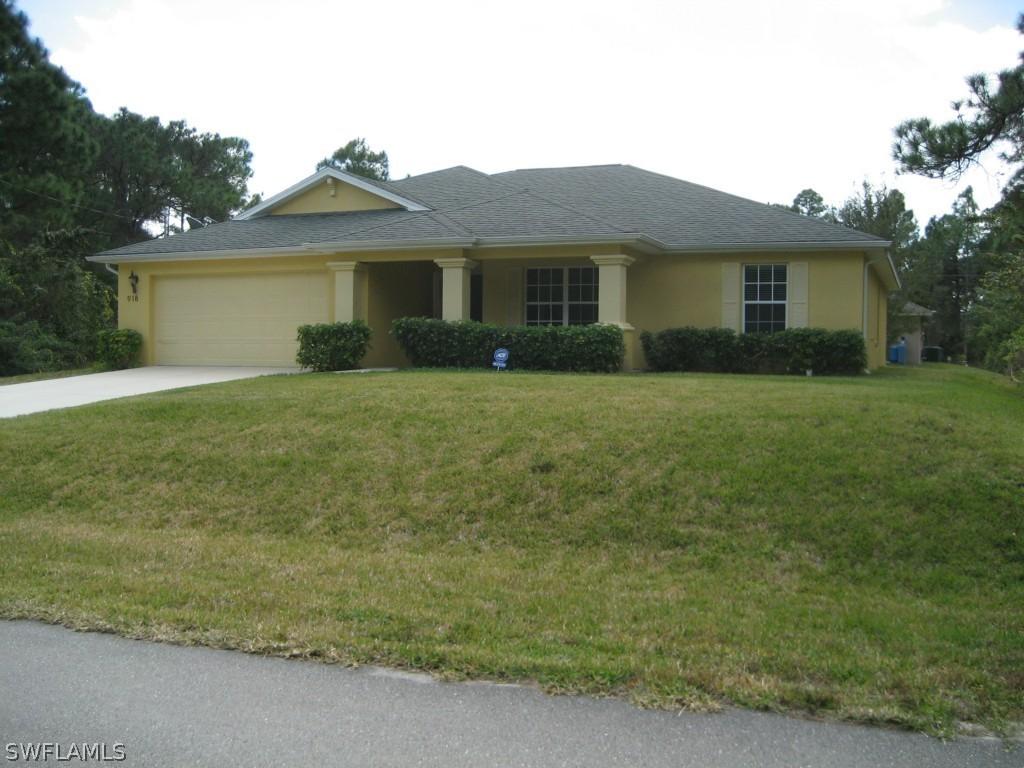 918 Barton St., Lehigh Acres, FL 33974