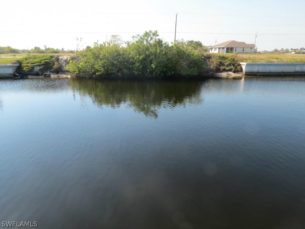 602 NW 32nd Pl., Cape Coral, FL 33993