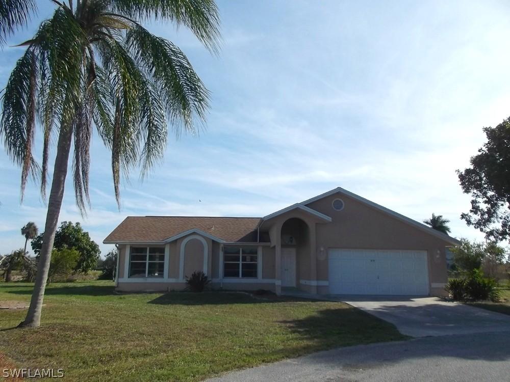 10749 Cocoatree Ct., Lehigh Acres, FL 33936