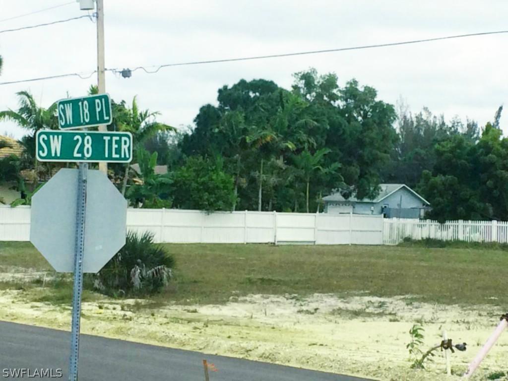 2813 SW 18th Pl., Cape Coral, FL 33914