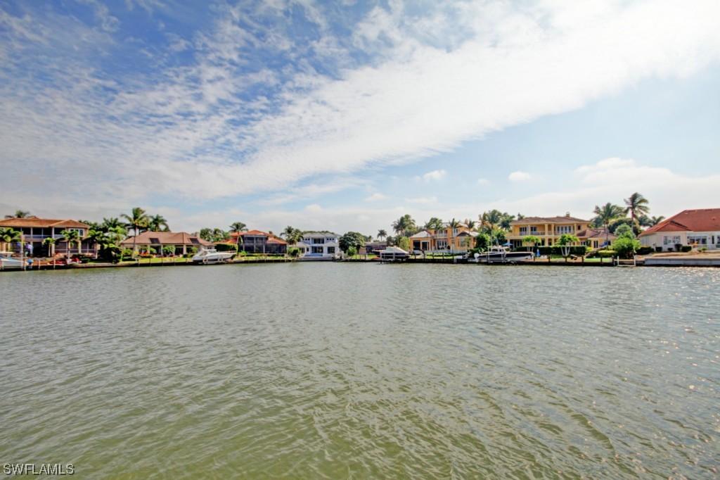 306 Neapolitan Way, Naples, FL 34103