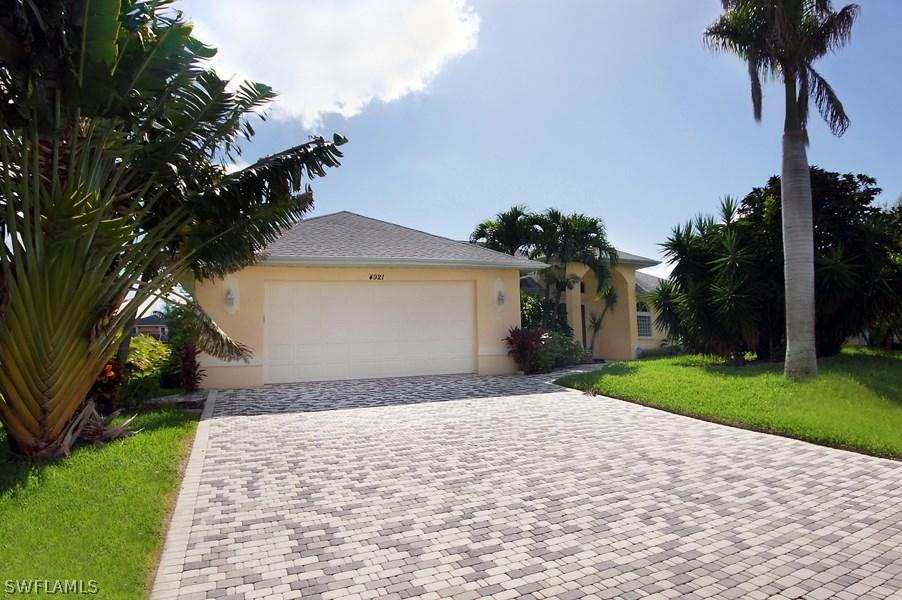 4921 SW 17th Pl., Cape Coral, FL 33914