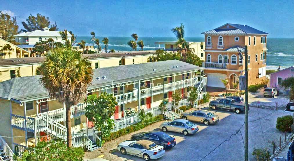 2096 Estero Blvd. #3, Fort Myers Beach, FL 33931