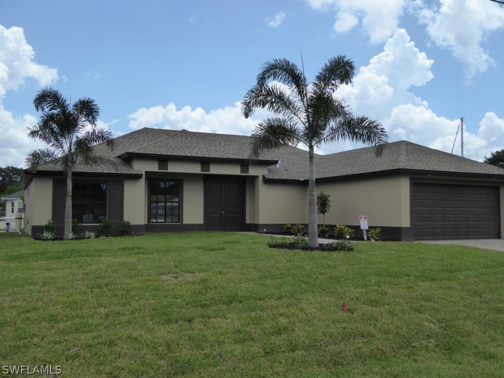 917 SE 23rd Ave., Cape Coral, FL 33990