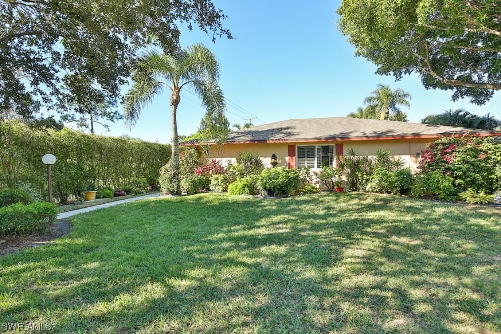 46 Glades Blvd. #2, Naples, FL 34112