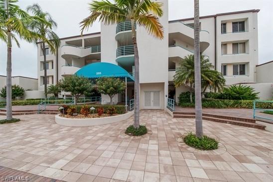 255 Park Shore Dr. #312, Naples, FL 34103