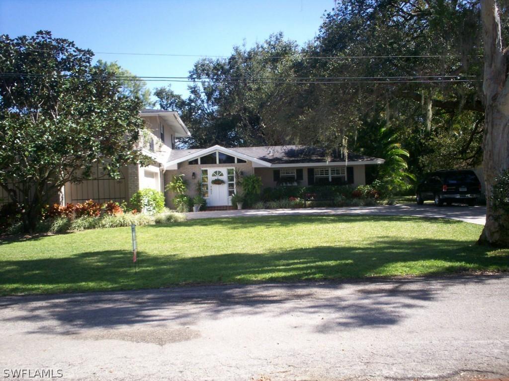 4601 Caloosa Vista Rd., Fort Myers, FL 33901