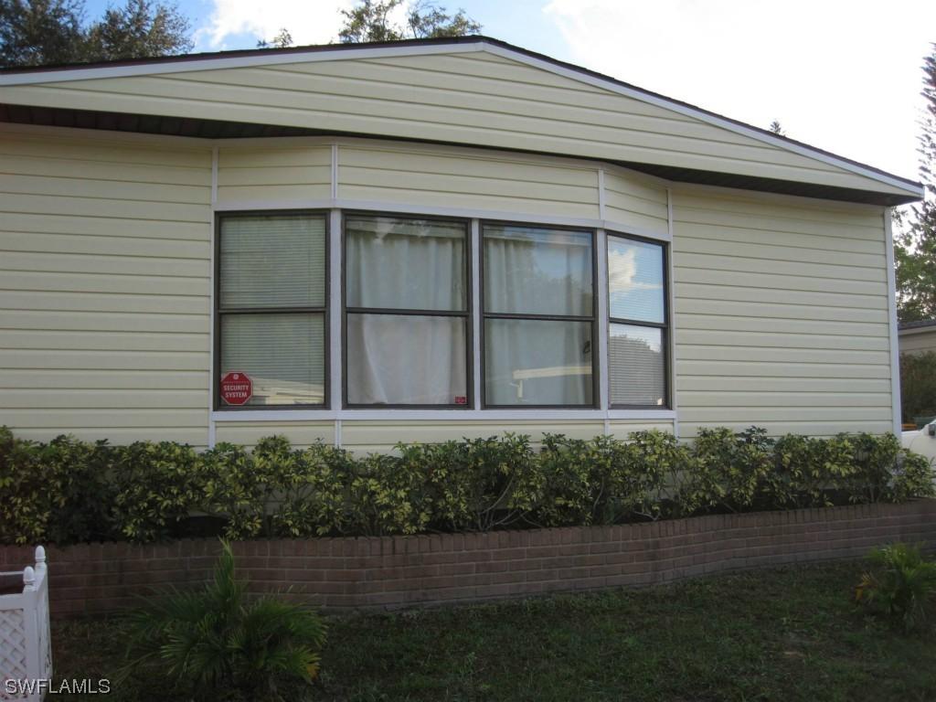 41 Grosbeak Ln., Naples, FL 34114
