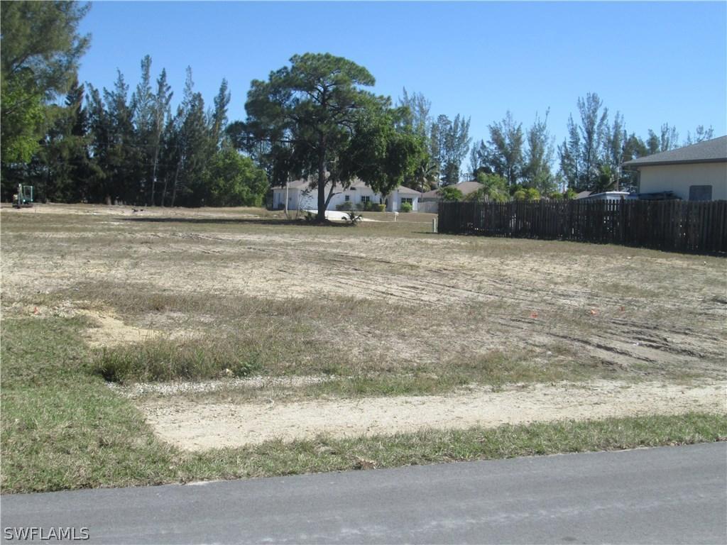 2527 SW 18th Ave., Cape Coral, FL 33914