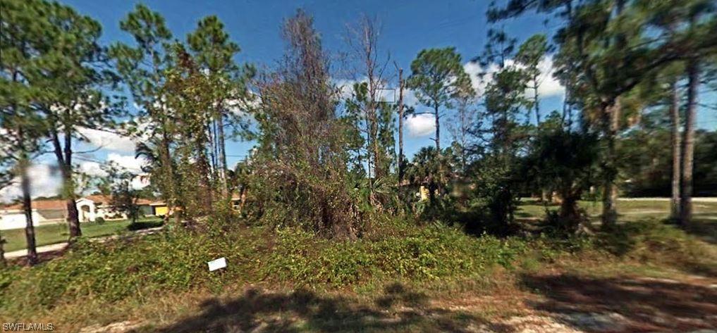 4 Ave., Naples, FL 34117