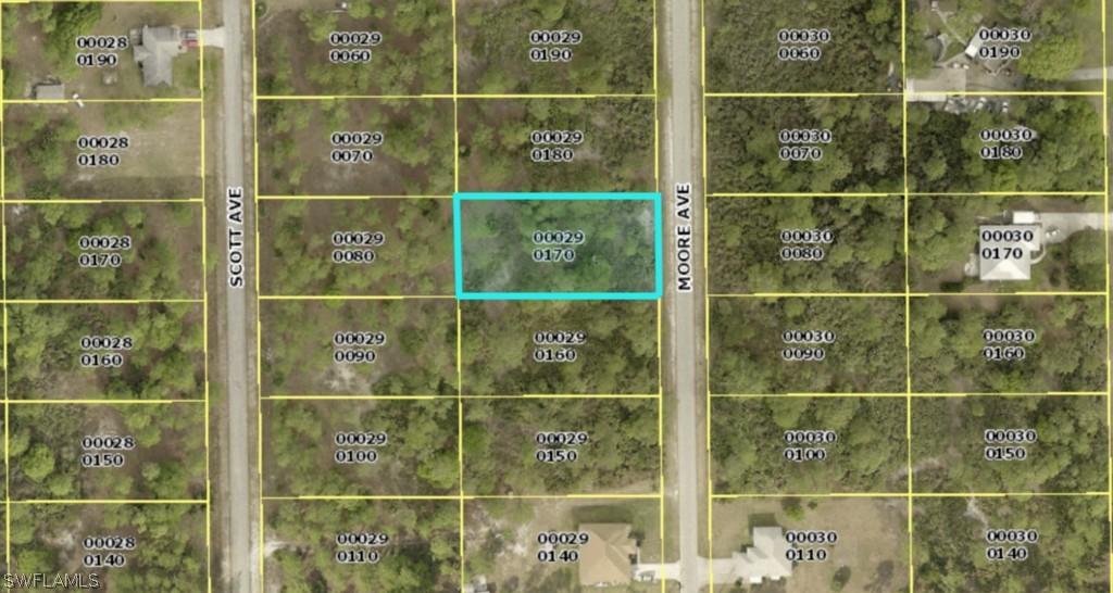 1009 Moore Ave., Lehigh Acres, FL 33972
