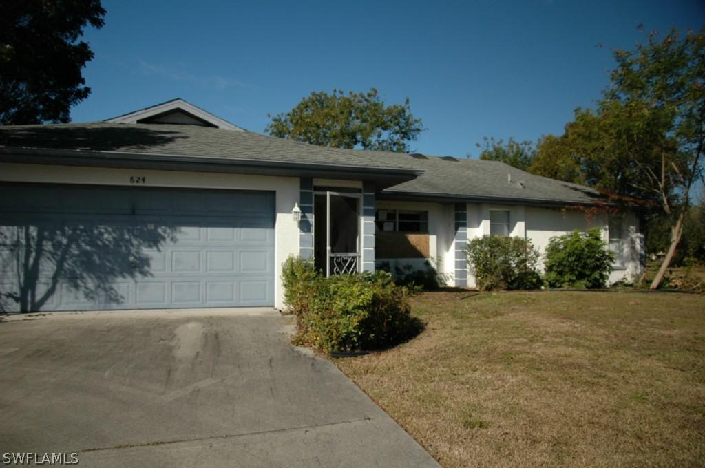 624 SE 1st Pl., Cape Coral, FL 33990