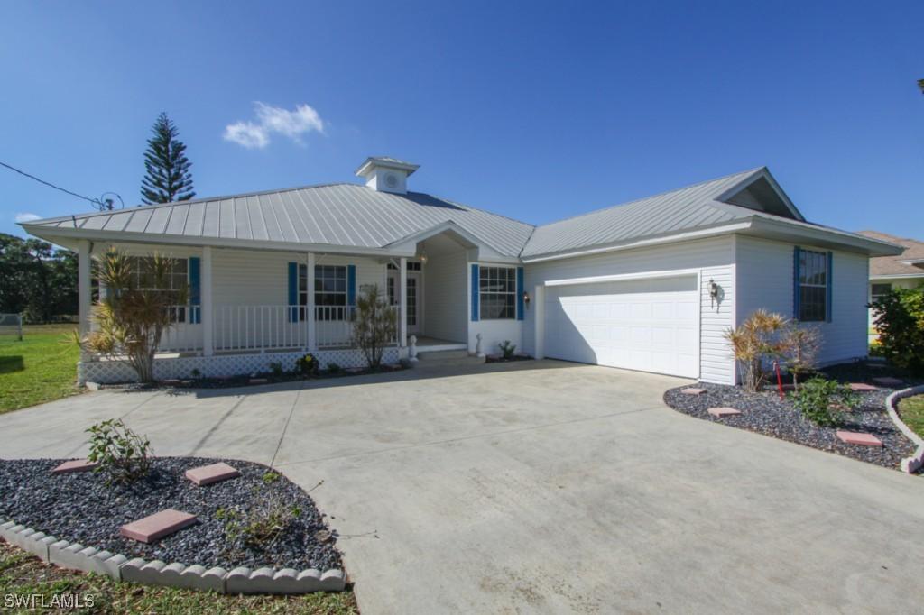 4348 Country Club Blvd., Cape Coral, FL 33904