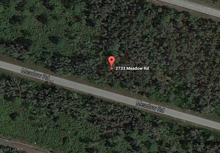 2733 Meadow Rd., Lehigh Acres, FL 33974