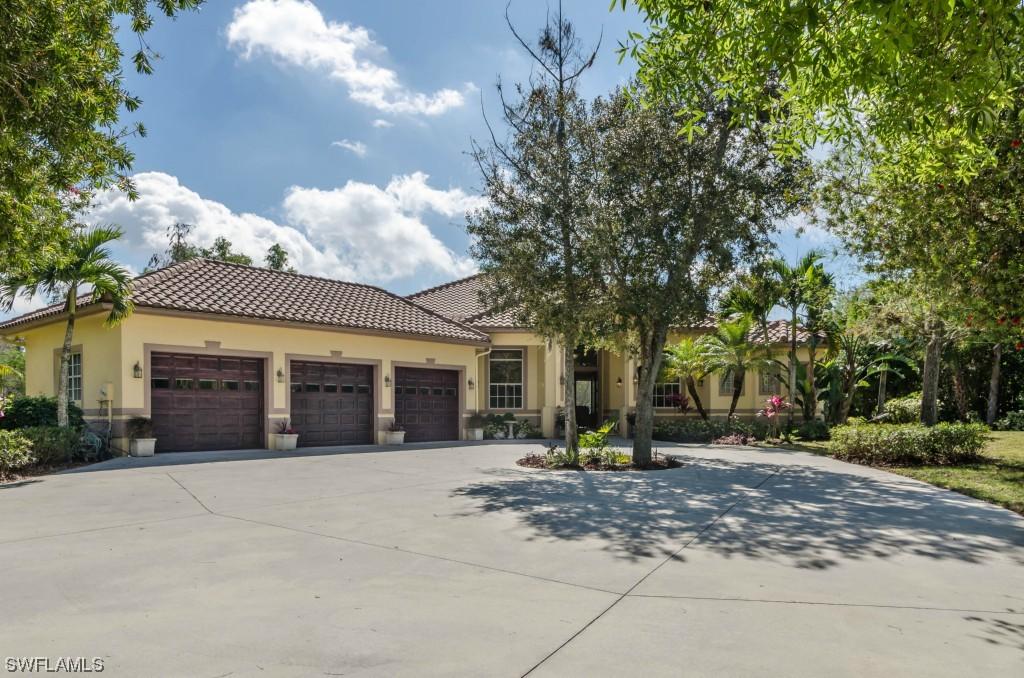 5840 Napa Woods Way, Naples, FL 34116