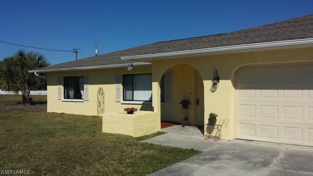 625 SW 4th Ter., Cape Coral, FL 33991