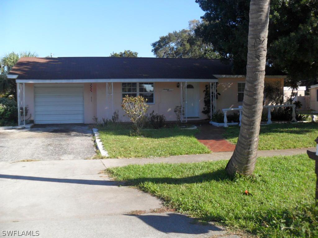 1911 Sunset Pl., Fort Myers, FL 33901