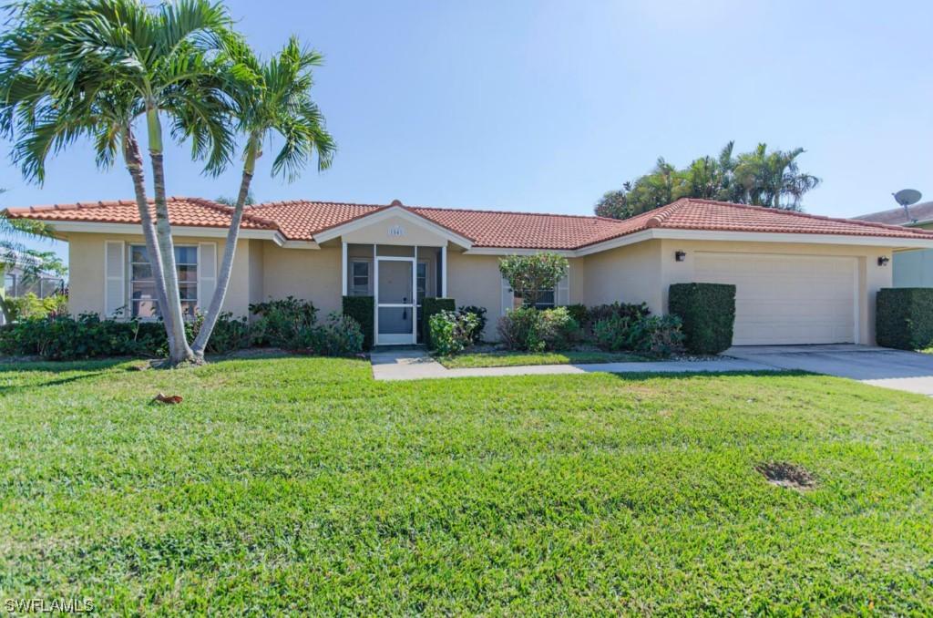 1541 Honeysuckle Ave., Marco Island, FL 34145