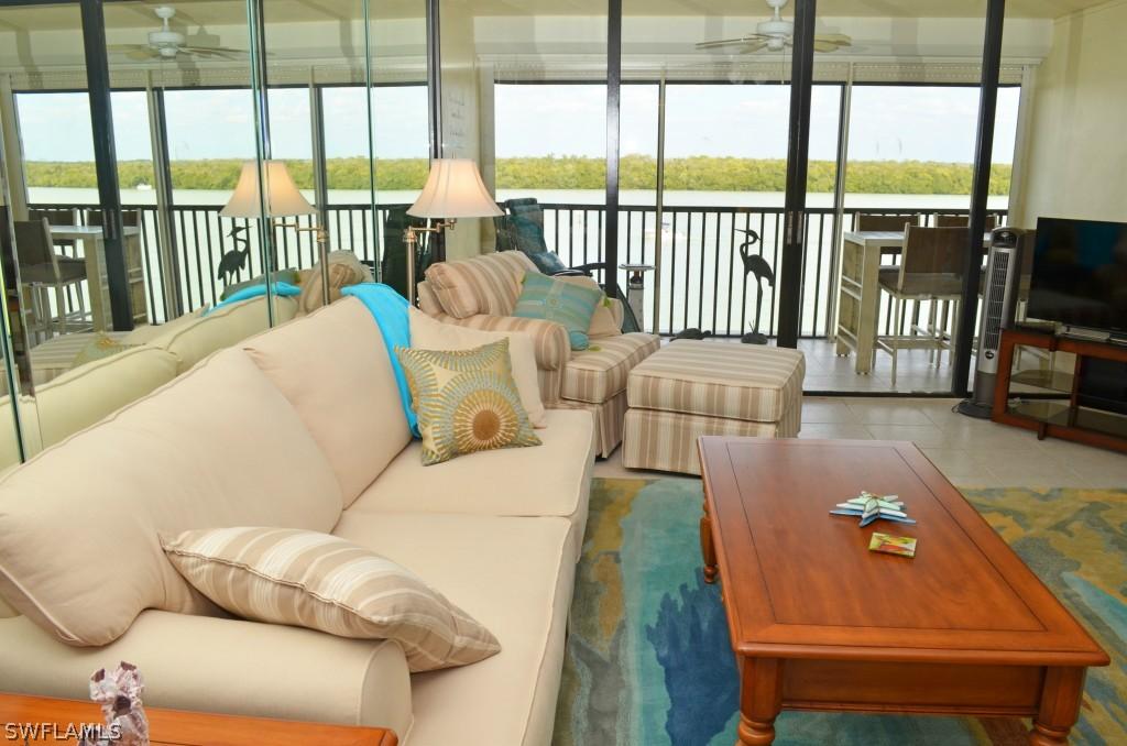 4223 Bay Beach Ln. #F3, Fort Myers Beach, FL 33931