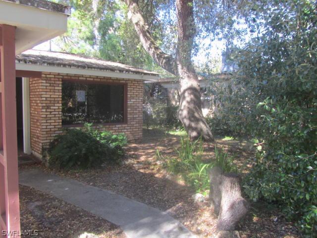 3950 Luverne St., Fort Myers, FL 33901