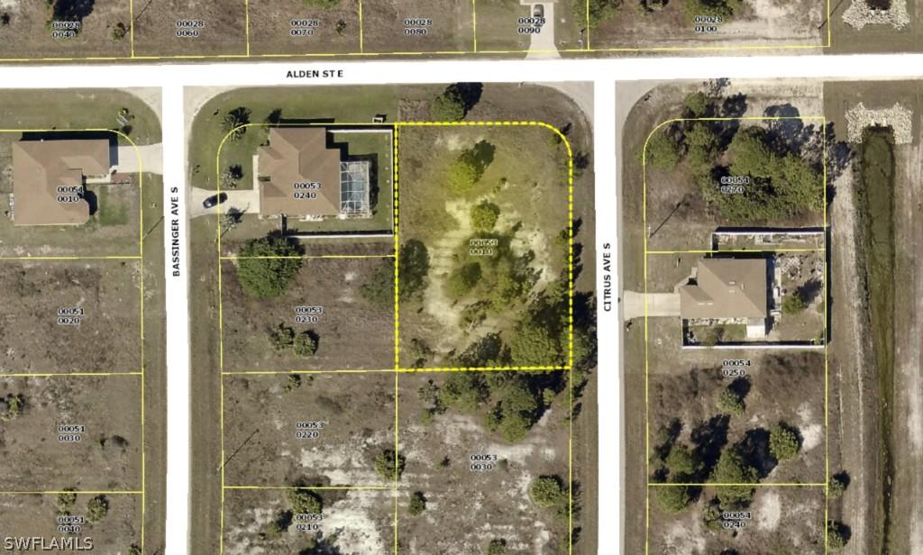 1032 Citrus Ave., Lehigh Acres, FL 33974