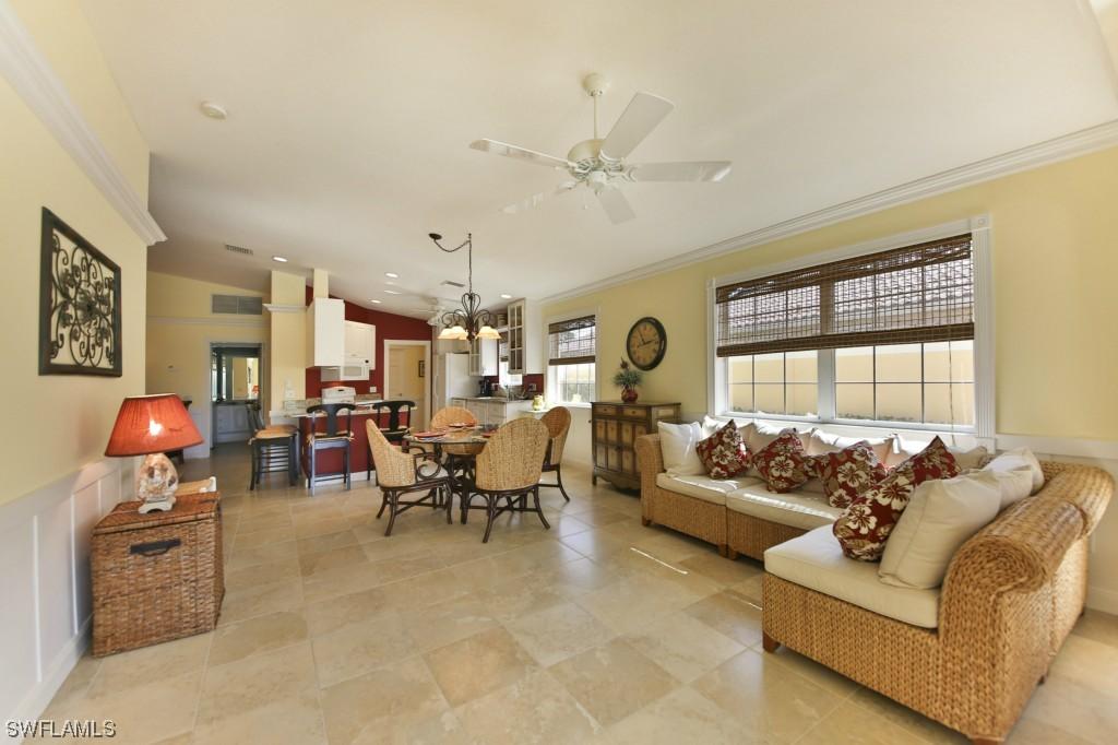 7652 Rozzini Ln., Naples, FL 34114