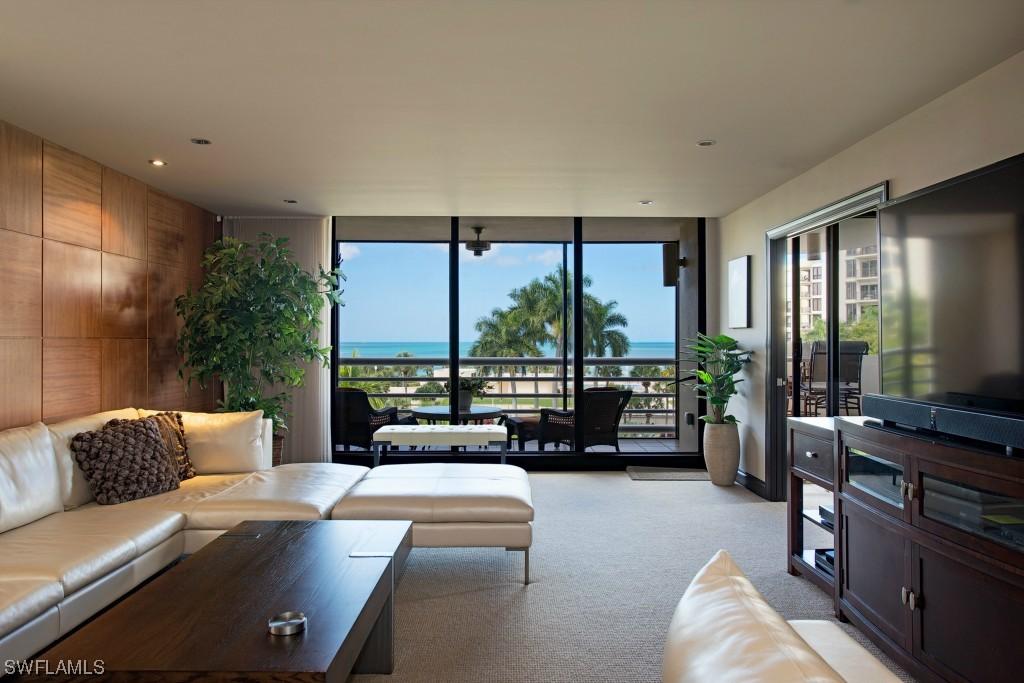3100 Gulf Shore Blvd. #404, Naples, FL 34103