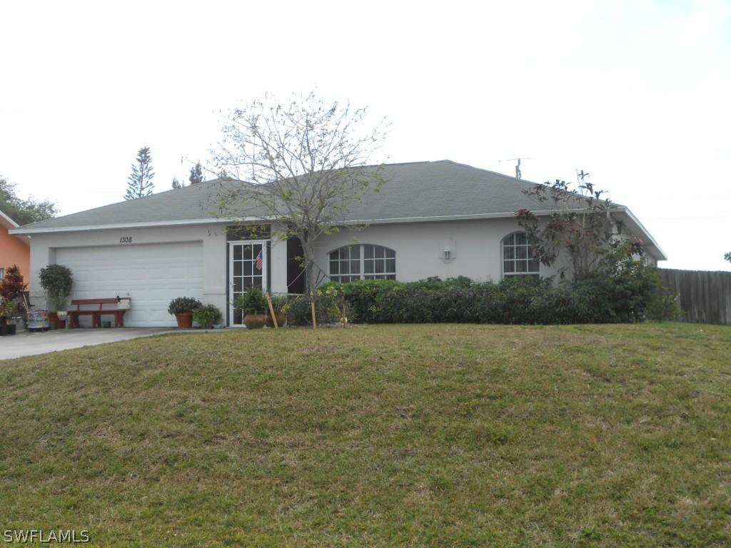 1308 SW 29th Ter., Cape Coral, FL 33914