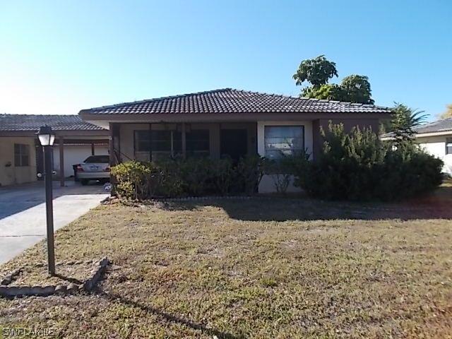 5 Parkwood Villas Ct., Lehigh Acres, FL 33936