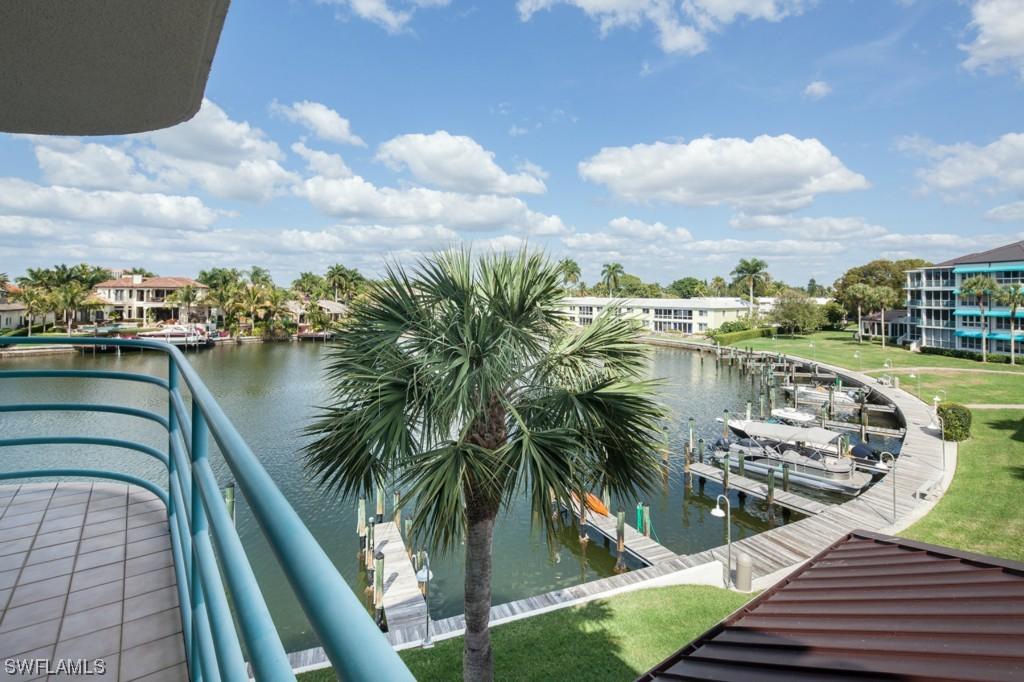 255 Park Shore Dr. #331, Naples, FL 34103