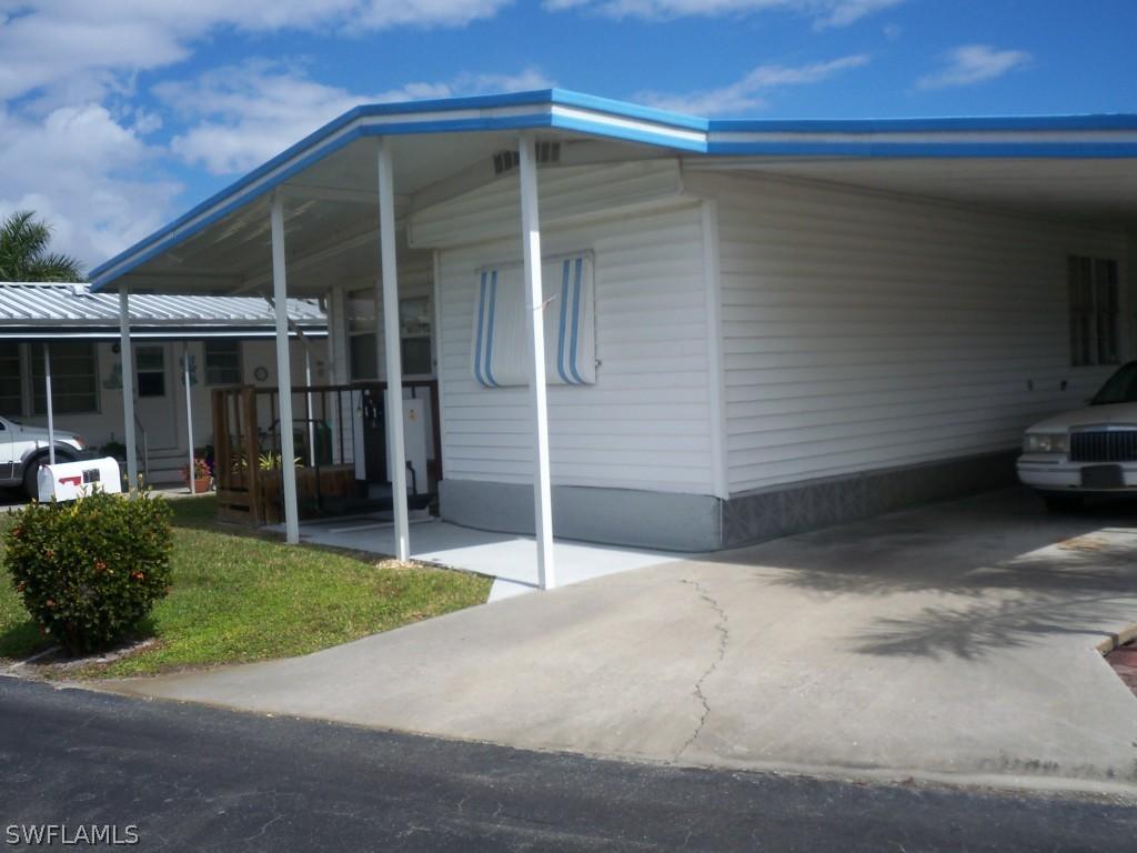 264 Yorkshire Ave., Fort Myers, FL 33908